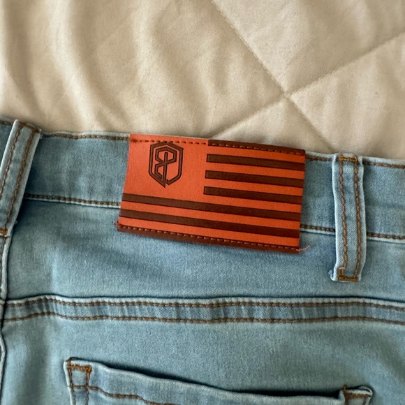 Born Primitive Flex Stretchy Jorts 7” inseam - Picture 4 of 5